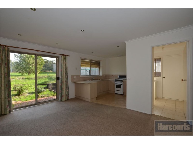 69 Darnley Drive, Skye VIC 3977