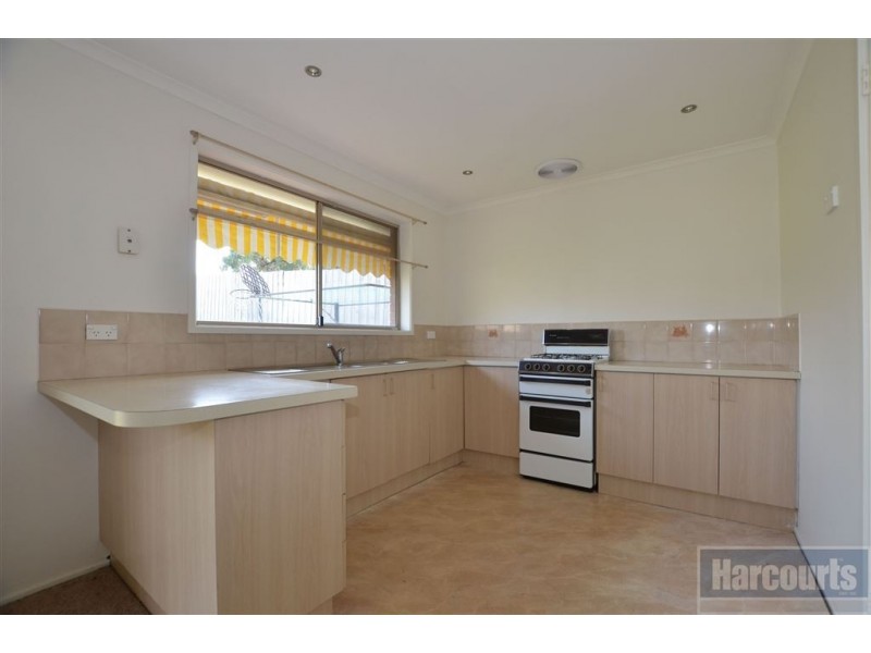 69 Darnley Drive, Skye VIC 3977