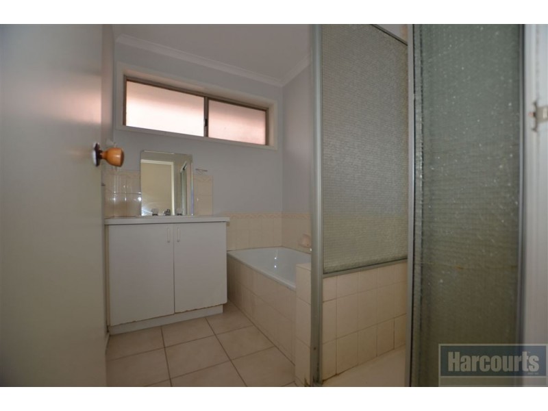 69 Darnley Drive, Skye VIC 3977