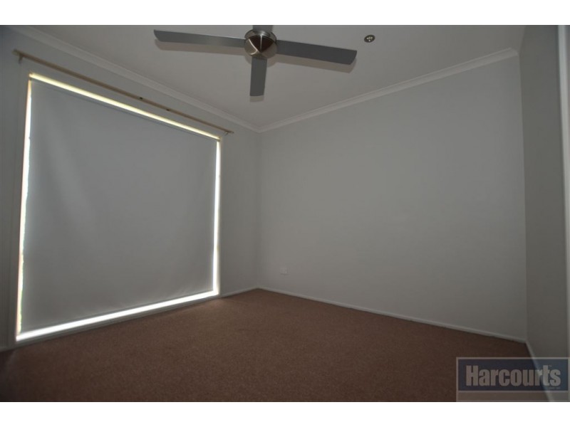 69 Darnley Drive, Skye VIC 3977