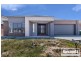18 Farringdon Crescent, Cranbourne North VIC 3977