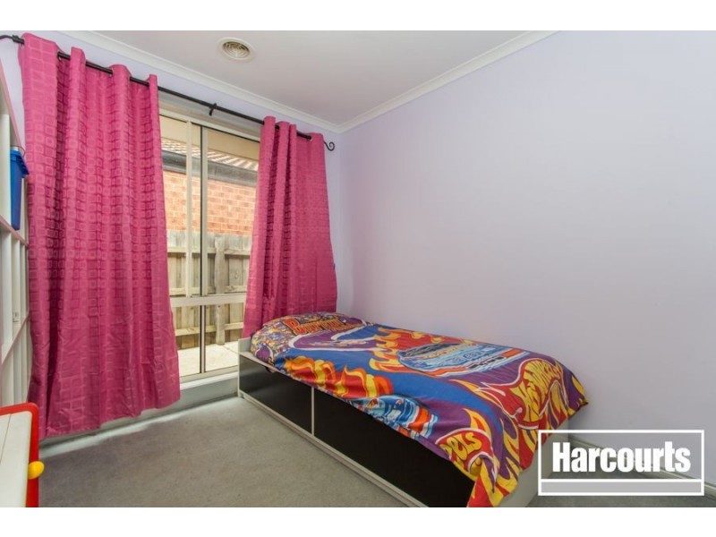 6 Pirita Place, Cranbourne West VIC 3977