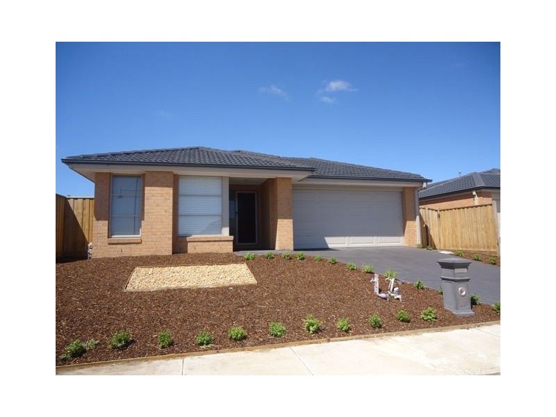 29 George Frederick Road, Cranbourne West VIC 3977