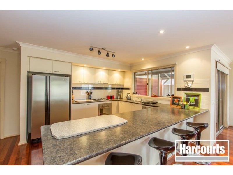 150 Rosebank Drive, Cranbourne North VIC 3977