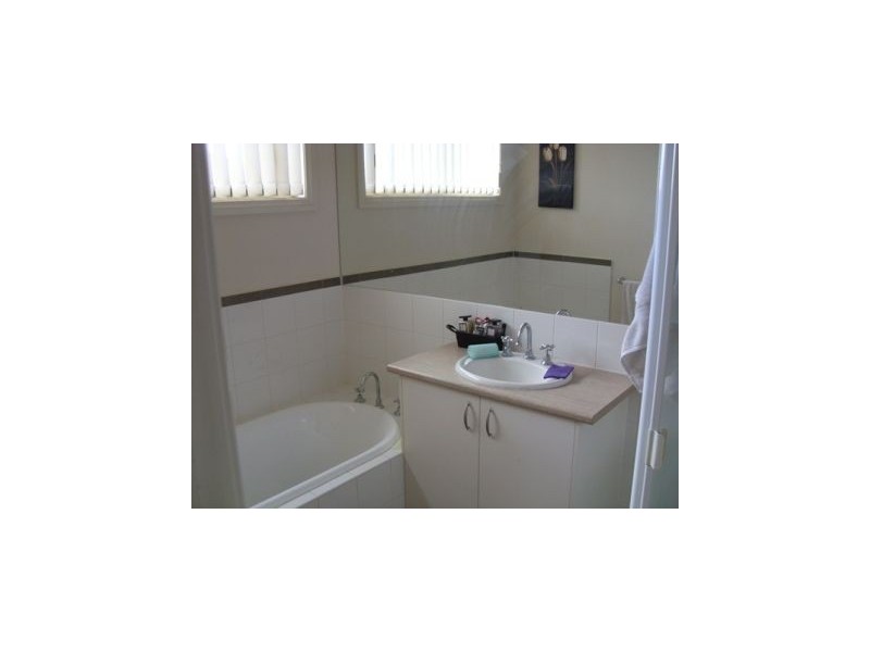 115 Golden Grove, Narre Warren South VIC 3805