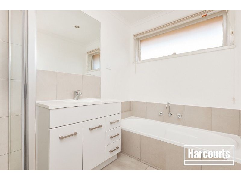 25 Upton Crescent, Narre Warren VIC 3805