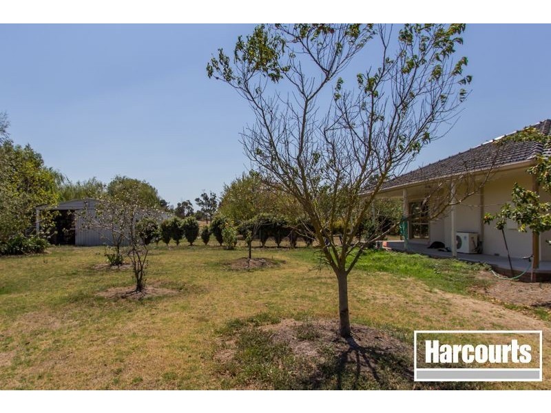 1195 North Road, Devon Meadows VIC 3977