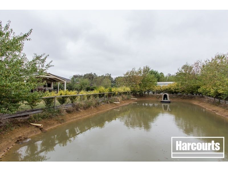 1195 North Road, Devon Meadows VIC 3977