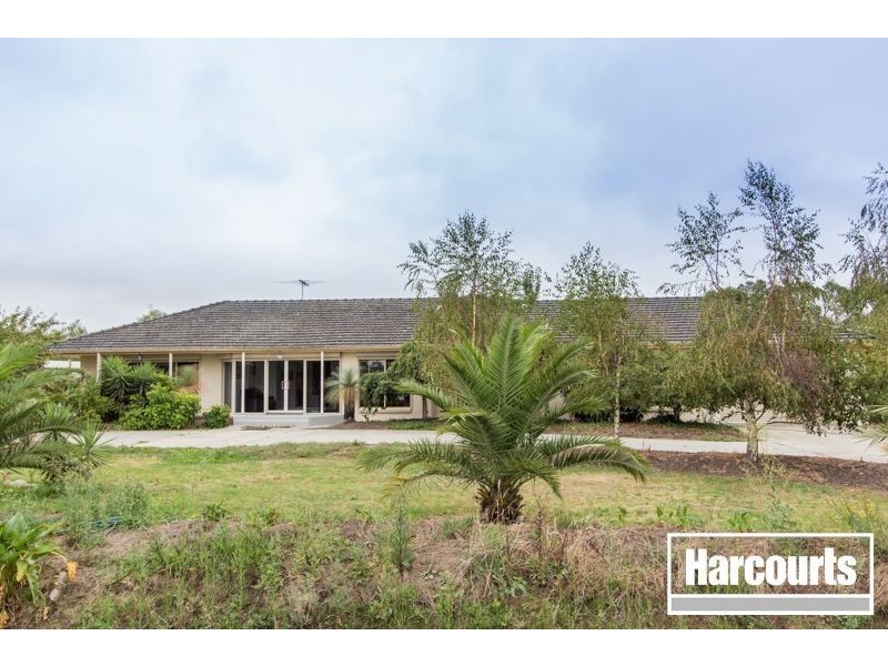 1195 North Road, Devon Meadows VIC 3977