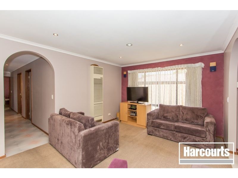 11 Jasmine Court, Cranbourne North VIC 3977