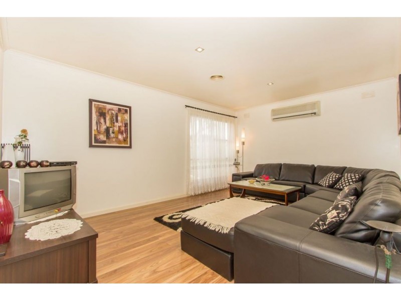 14 Kennedy Court, Cranbourne North VIC 3977