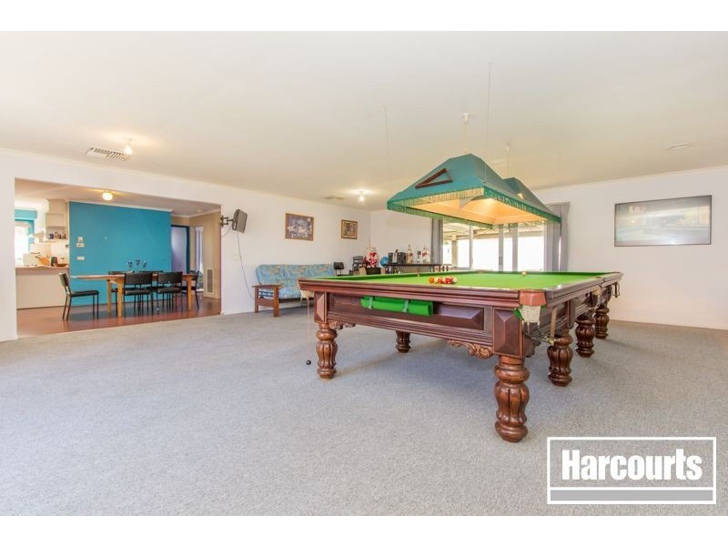 4 Primrose court, Cranbourne North VIC 3977