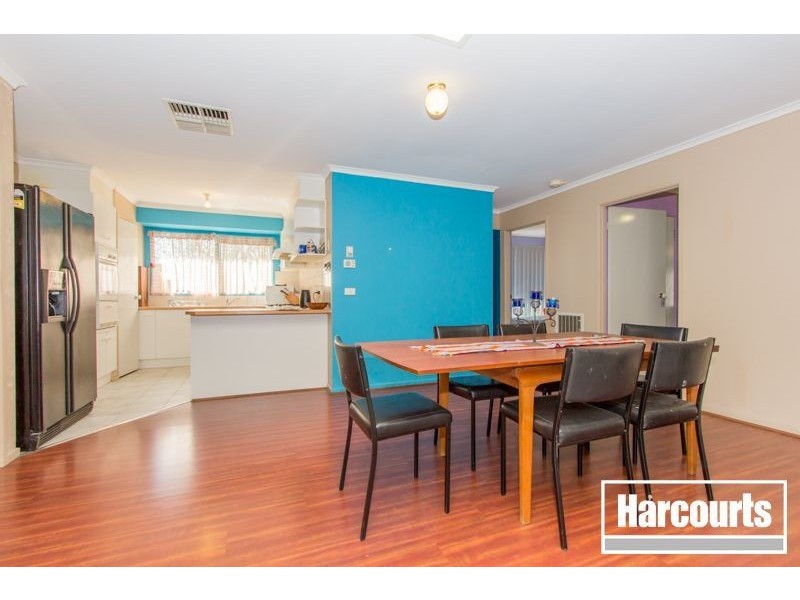 4 Primrose court, Cranbourne North VIC 3977