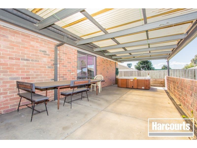 4 Primrose court, Cranbourne North VIC 3977