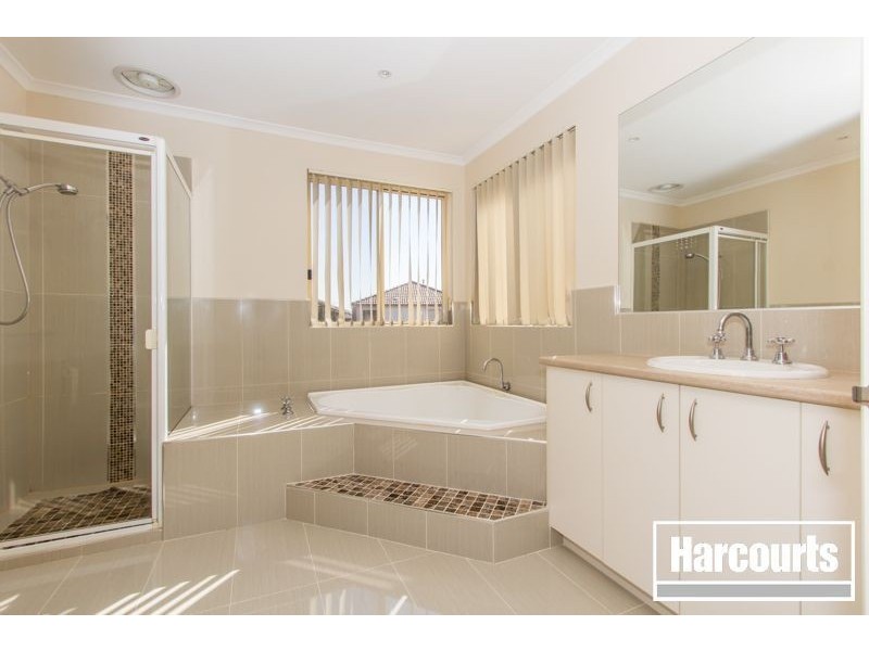 115 Golden Grove, Narre Warren South VIC 3805