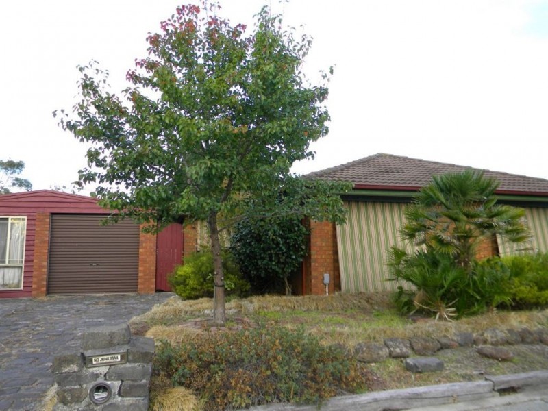 18 Monahans Road, Cranbourne VIC 3977