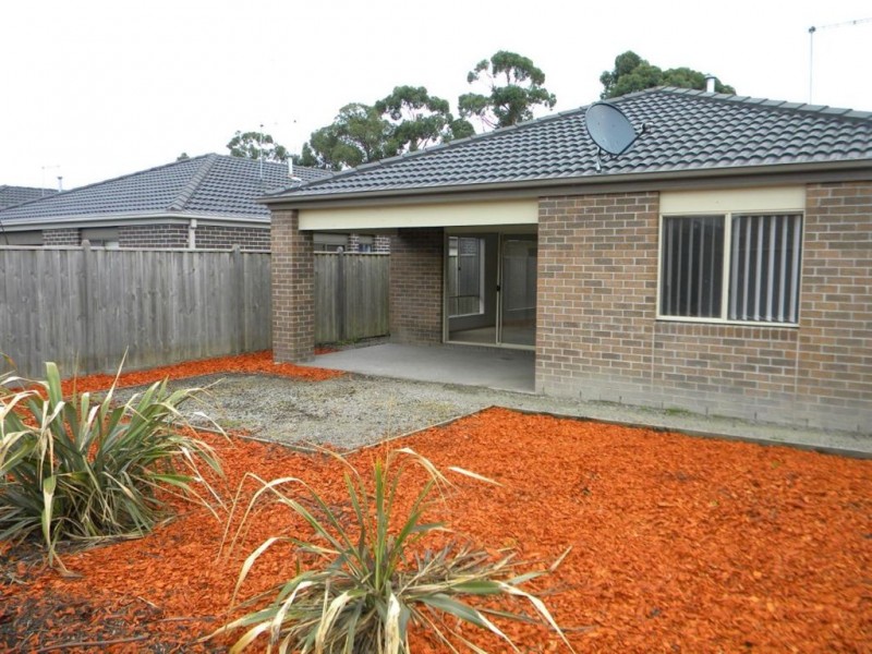 10 Islington Avenue, Cranbourne North VIC 3977