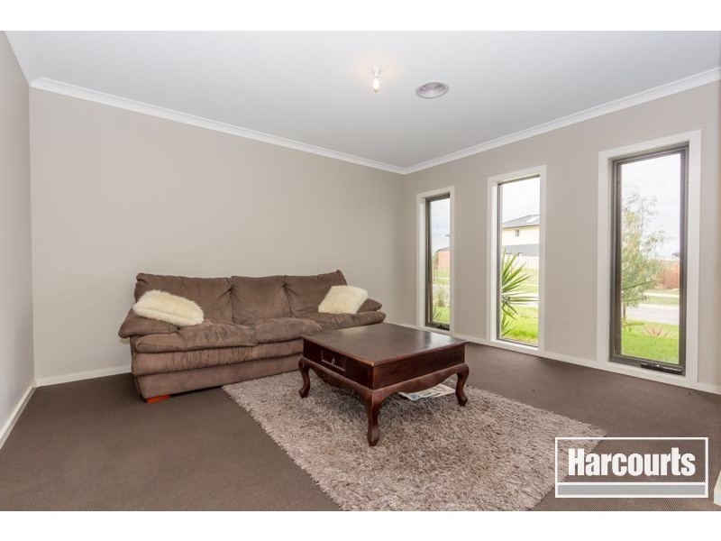 30 Long Street, Cranbourne South VIC 3977