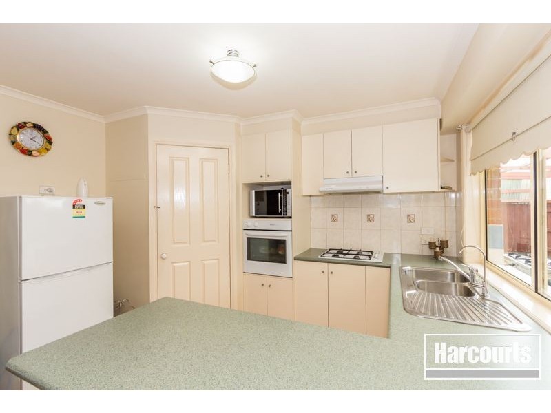 10 Mingay Place, Cranbourne West VIC 3977