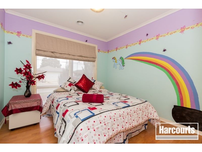 10 Mingay Place, Cranbourne West VIC 3977