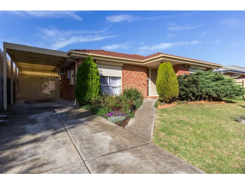 10 Celebration Court, Cranbourne VIC 3977
