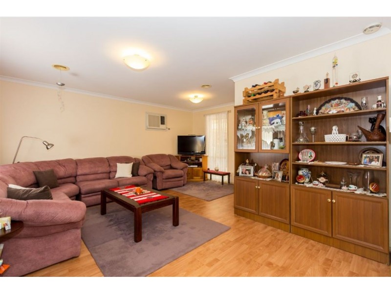 10 Celebration Court, Cranbourne VIC 3977