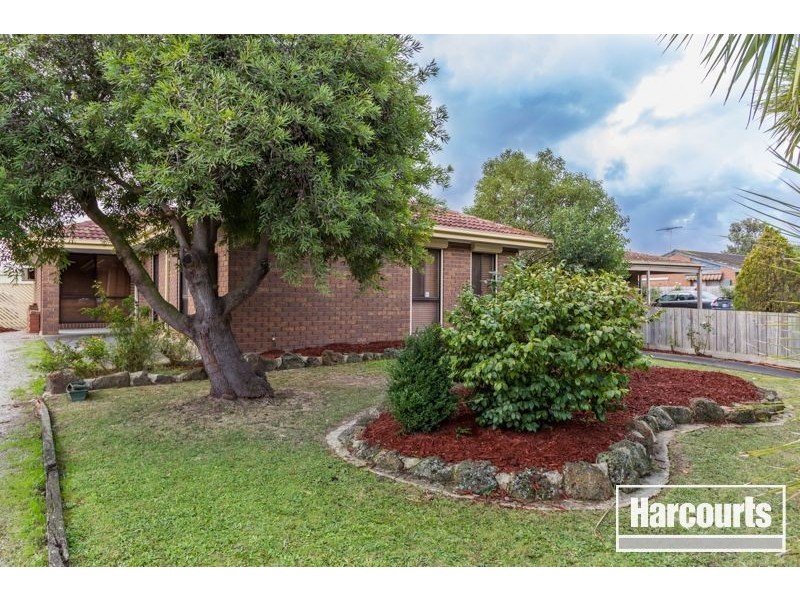 3 Gillespie Court, Cranbourne North VIC 3977