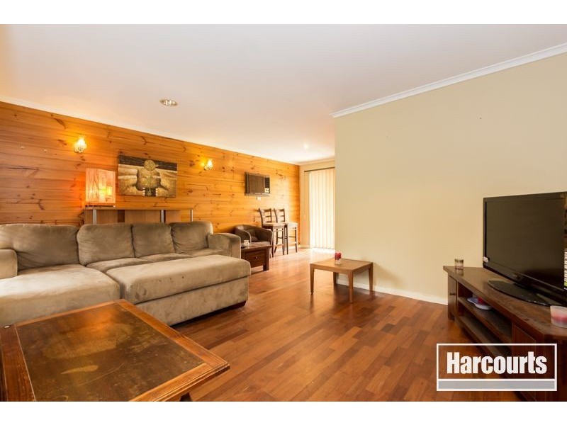 3 Gillespie Court, Cranbourne North VIC 3977