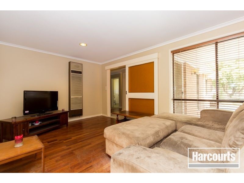 3 Gillespie Court, Cranbourne North VIC 3977