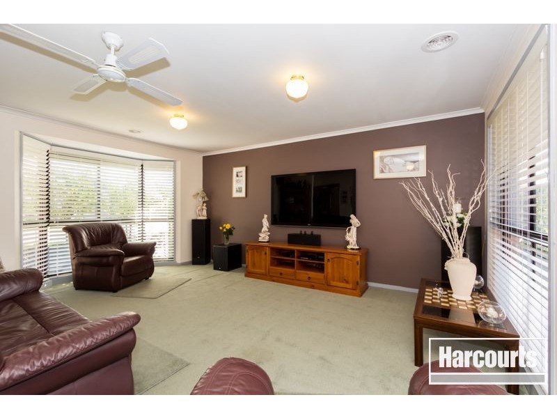 30 James Street, Lang Lang VIC 3984