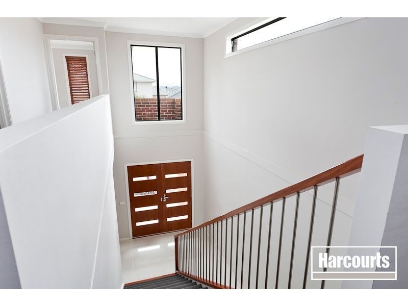 3 Locky Grove, Lyndhurst VIC 3975