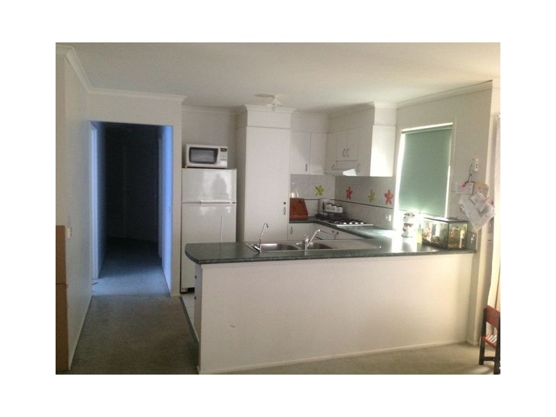 9 Masterton Place, Cranbourne East VIC 3977