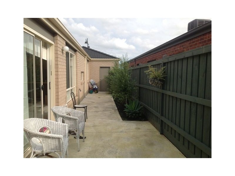 128 Boland Drive, Lyndhurst VIC 3975