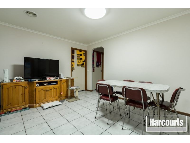 9 Diosma Court, Cranbourne North VIC 3977