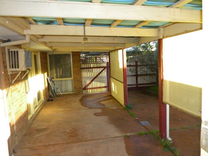 3 Bates Street, Cranbourne VIC 3977