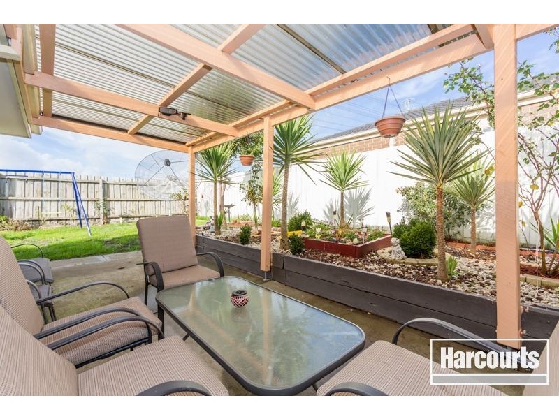 19 Fishburn Place, Cranbourne West VIC 3977