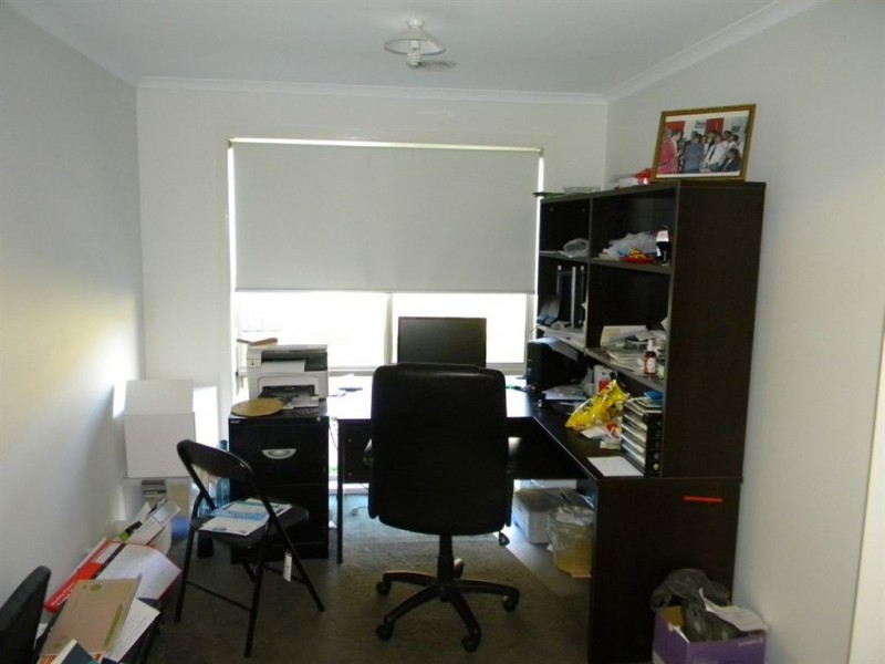 5 Waterbury street, Cranbourne VIC 3977