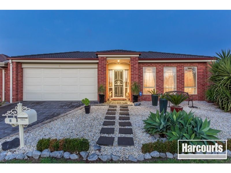 4 Corang Way, Cranbourne West VIC 3977