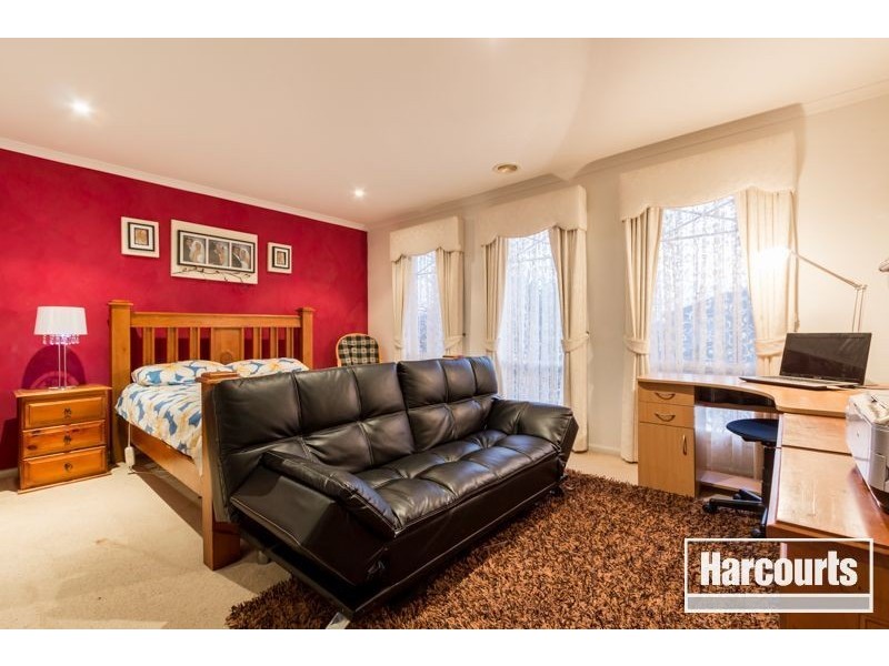 4 Corang Way, Cranbourne West VIC 3977