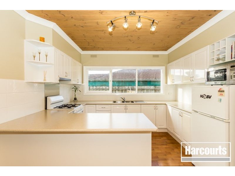 19 Campbell Parade, Cranbourne VIC 3977