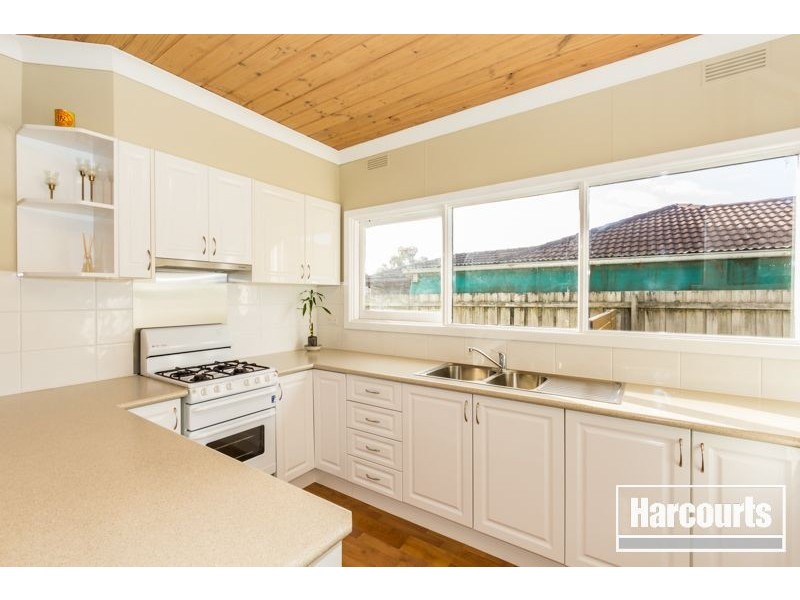 19 Campbell Parade, Cranbourne VIC 3977