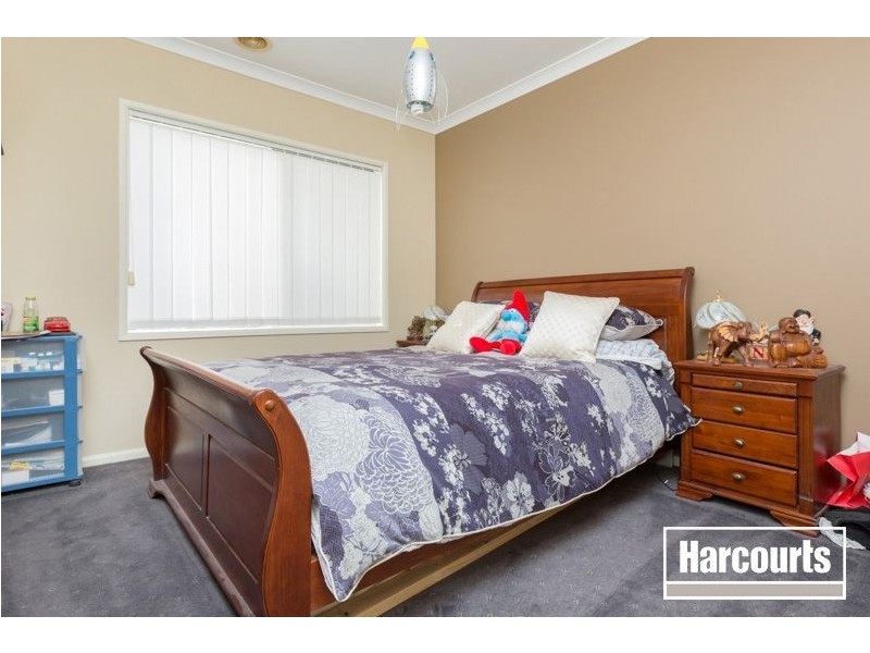 6 Kennels Lane, Cranbourne East VIC 3977