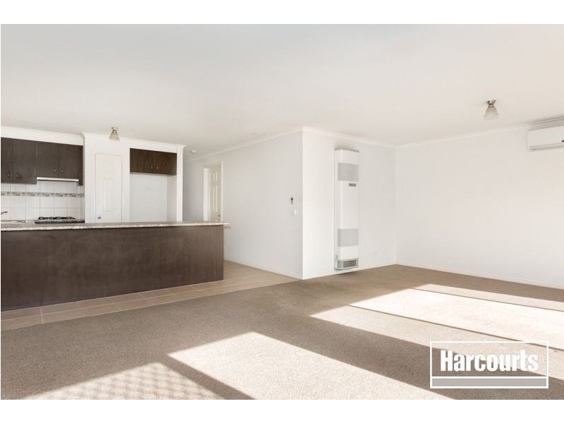 1/6 Saltram  Court, Cranbourne East VIC 3977