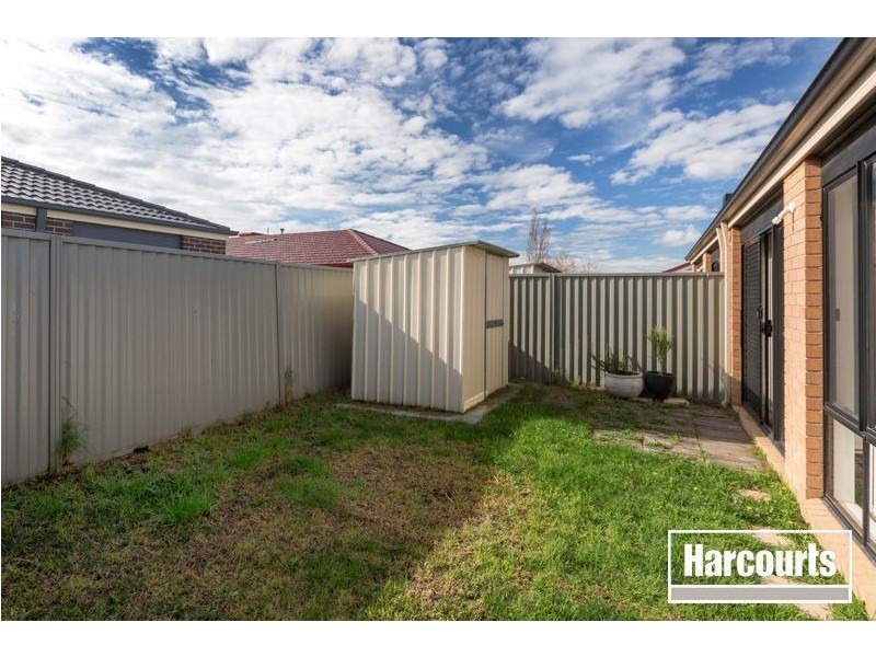 1/6 Saltram  Court, Cranbourne East VIC 3977