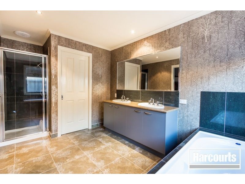 12 Tuscan Court, Lyndhurst VIC 3975