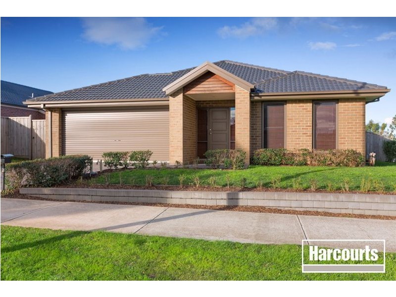2 Bushranger Boulevard, Cranbourne East VIC 3977