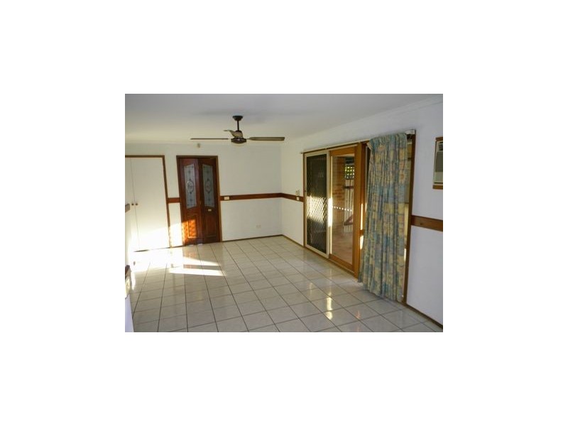 3 Bates Street, Cranbourne VIC 3977