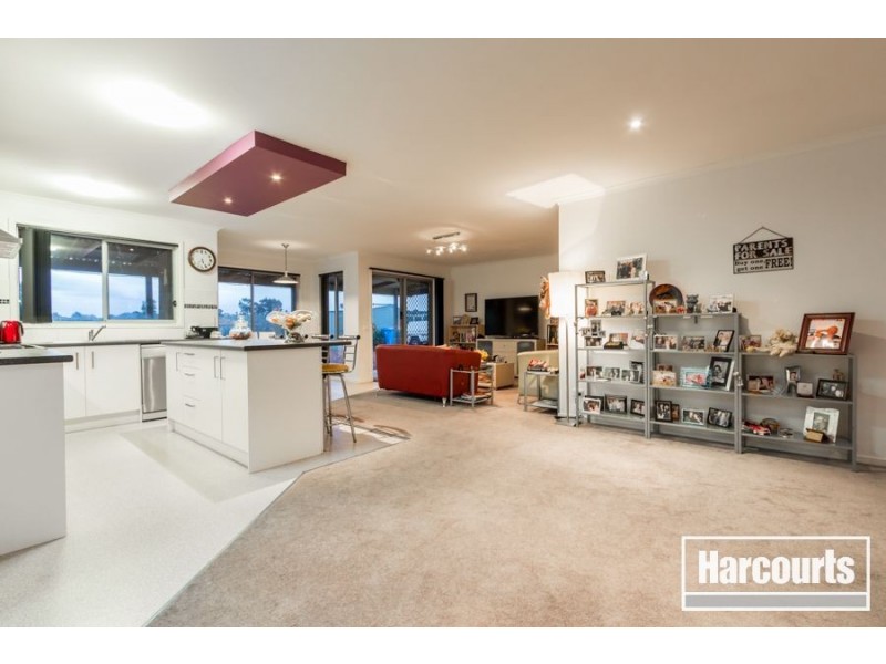 80 Scarborough avenue, Cranbourne VIC 3977