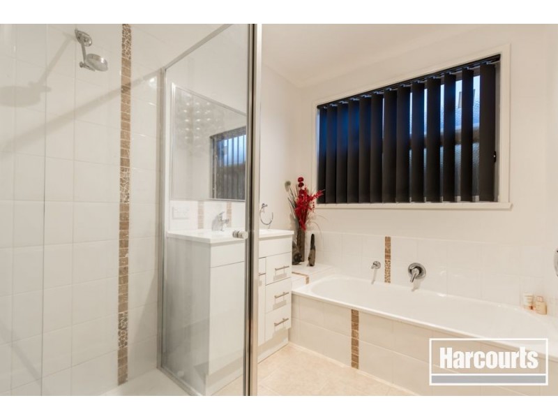 80 Scarborough avenue, Cranbourne VIC 3977