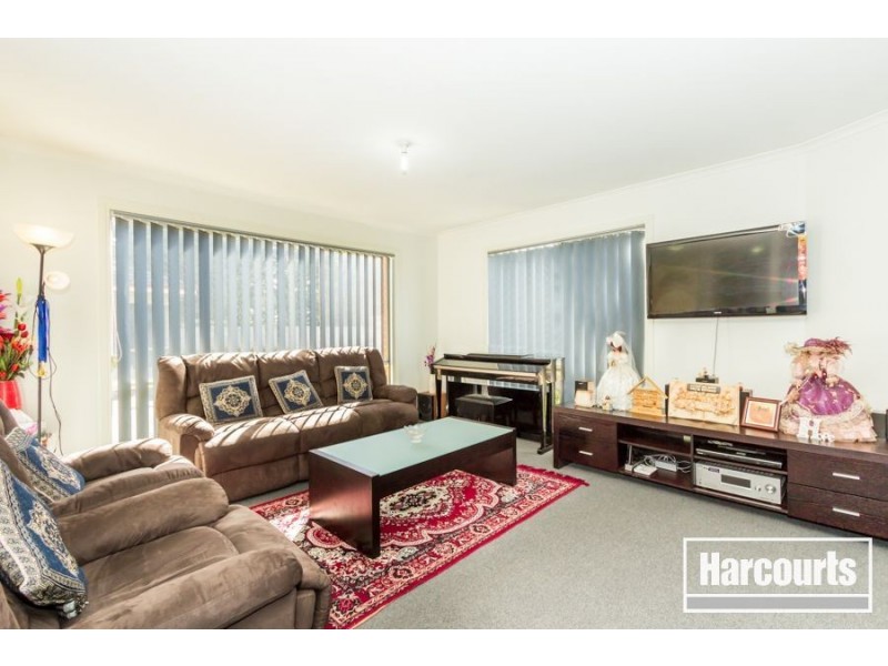 3/3 Lachlan Close, Cranbourne North VIC 3977